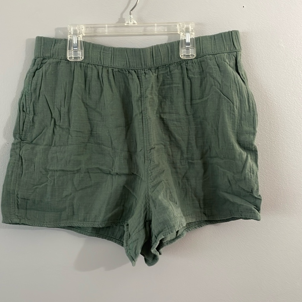 Universal thread shorts, set of 2